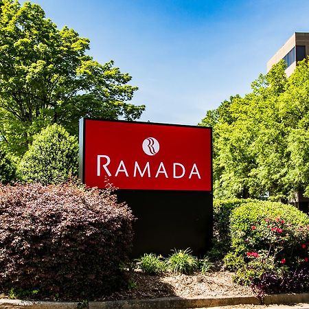 Ramada by Wyndham Gainesville Bagian luar foto